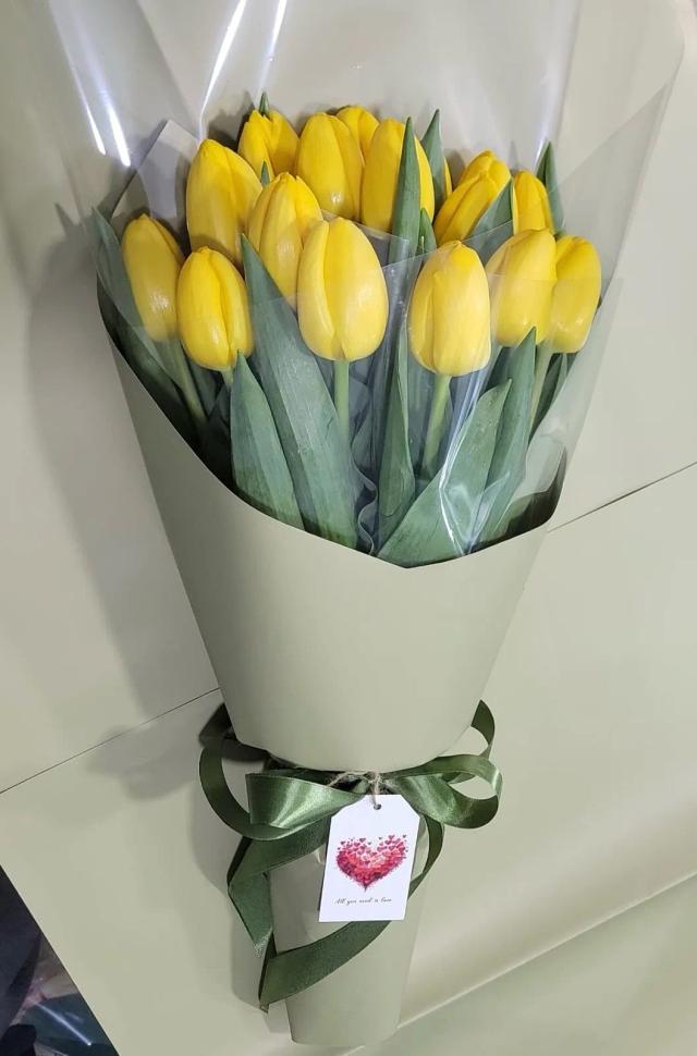 Yellow tulips | ծաղիկներ, ծաղկեպսակներ, բույսեր - առաքում Երևան