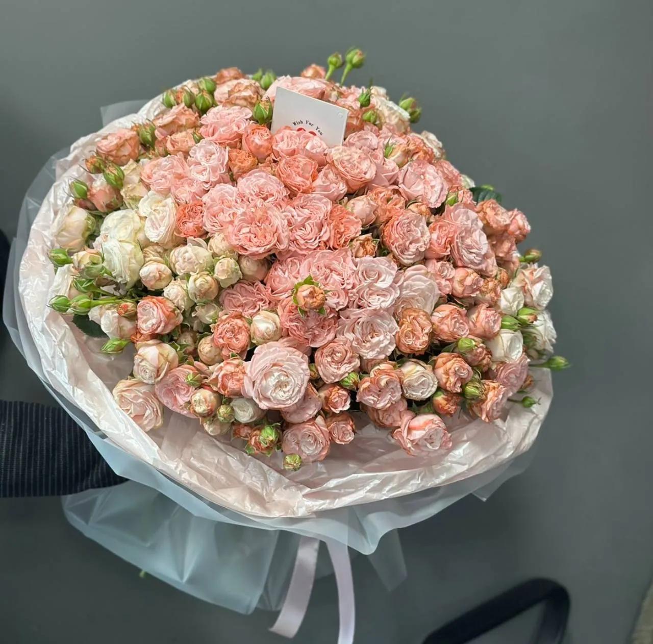 Luxurious bouquet of roses | ծաղիկներ, ծաղկեպսակներ, բույսեր Երևան Luxurious bouquet of roses | ծաղիկներ, ծաղկեպսակներ, բույսեր Երևան