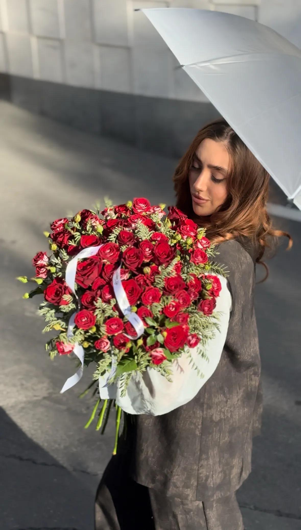 Red roses | ծաղիկներ, ծաղկեպսակներ, բույսեր Երևան Red roses | ծաղիկներ, ծաղկեպսակներ, բույսեր Երևան